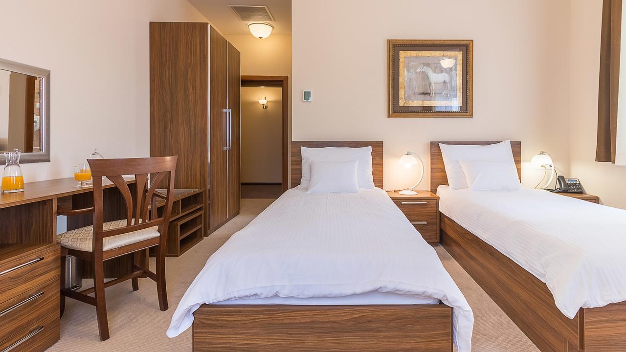 Hotel Maroon Zagreb Buitenkant foto