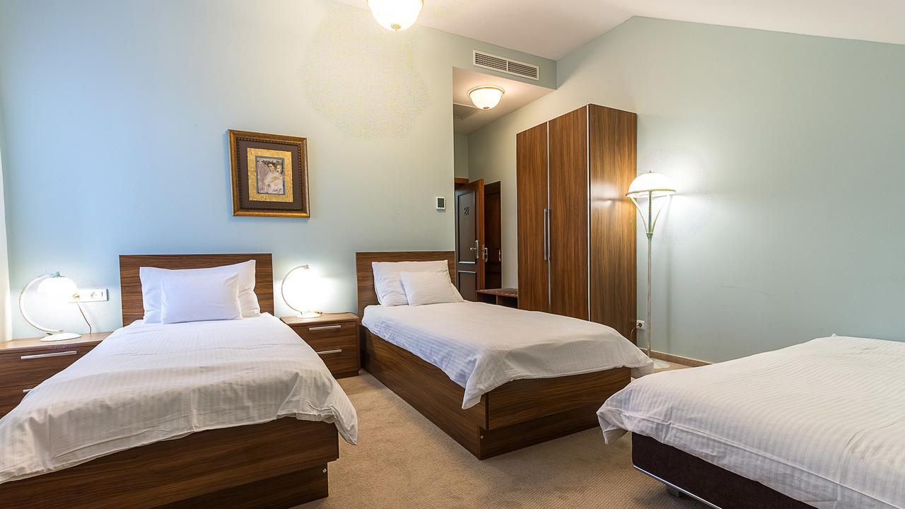 Hotel Maroon Zagreb Buitenkant foto